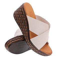 Wysokie klapki damskie profilaktyczne na koturnie