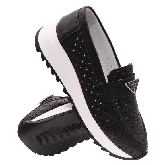 Obuwie damskie skórzane ażurowe mokasyny