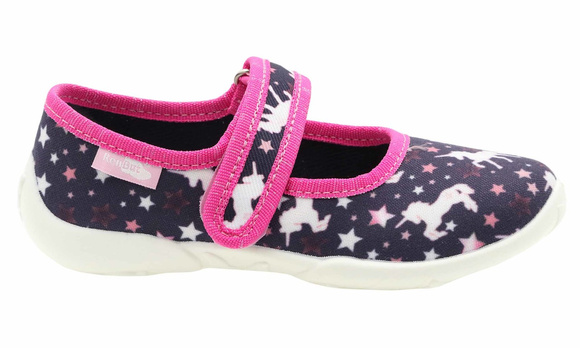 Kapcie dziecięce obuwie tekstylne na rzep