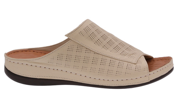 Klapki damskie profilaktyczne ażurowe z masującą wkładką