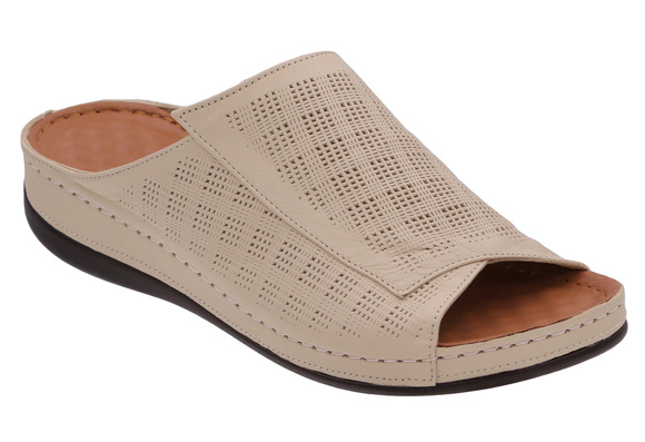 Klapki damskie profilaktyczne ażurowe z masującą wkładką